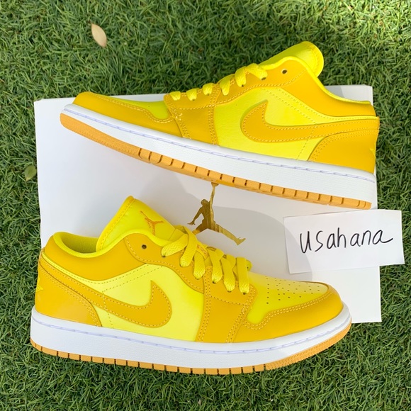 Women’s Nike air Jordan 1 low - Picture 2 of 4